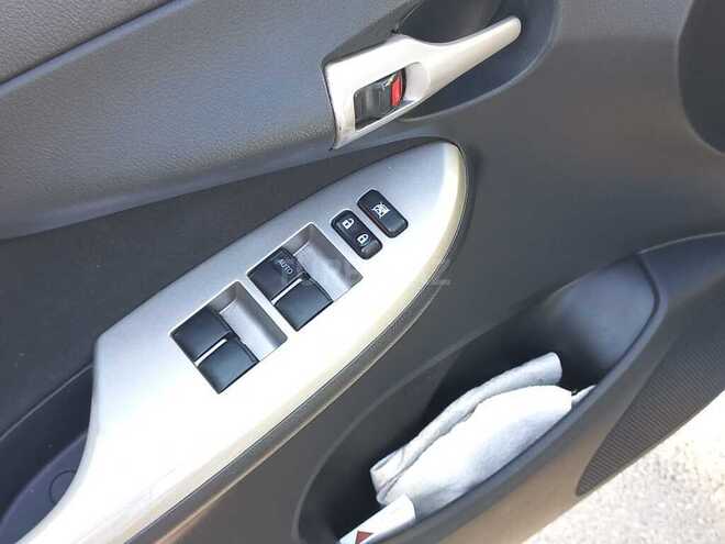 Toyota Corolla 2008, 228,000 km - 1.4 l - Bakı