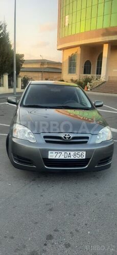 Toyota Corolla 2005, 218,000 km - 1.4 l - Bakı