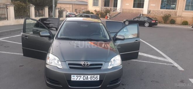 Toyota Corolla 2005, 218,000 km - 1.4 l - Bakı