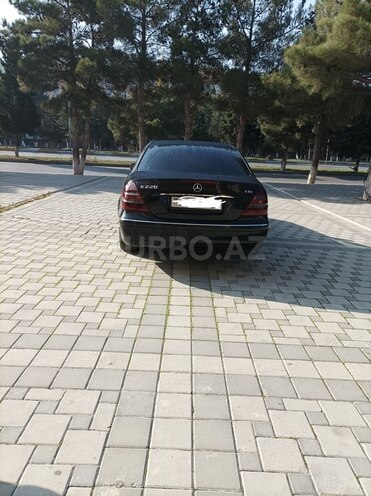 Mercedes E 220 2006, 250,000 km - 2.2 l - Sumqayıt