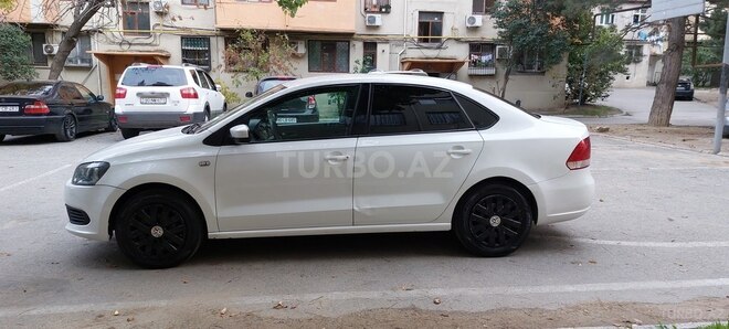 Volkswagen Polo 2012, 410,000 km - 1.6 l - Bakı