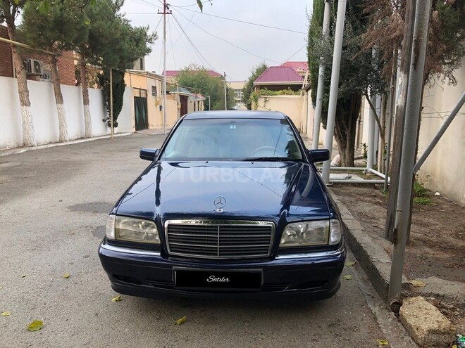 Mercedes C 240 2000, 260,000 km - 2.4 l - Bakı