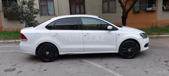 Volkswagen Polo 2012, 410,000 km - 1.6 l - Bakı