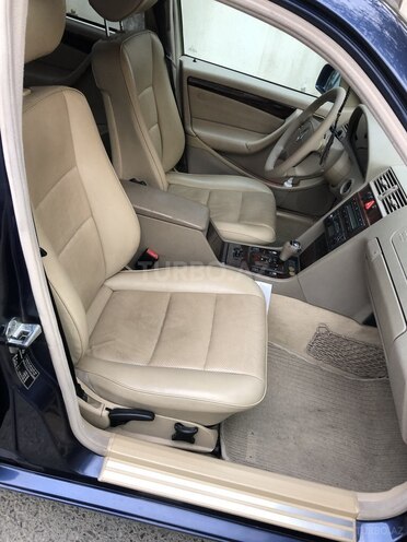 Mercedes C 240 2000, 260,000 km - 2.4 l - Bakı