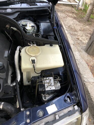 Mercedes C 240 2000, 260,000 km - 2.4 l - Bakı