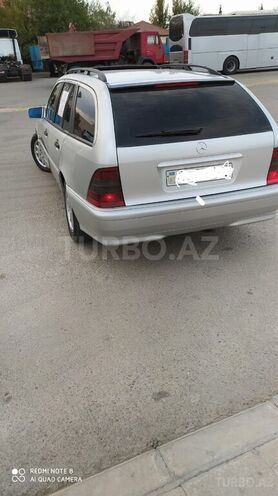 Mercedes C 220 2000, 364,000 km - 2.2 l - Salyan