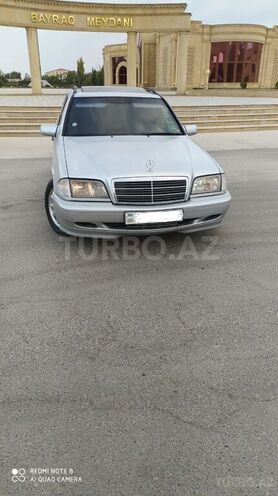 Mercedes C 220 2000, 364,000 km - 2.2 l - Salyan