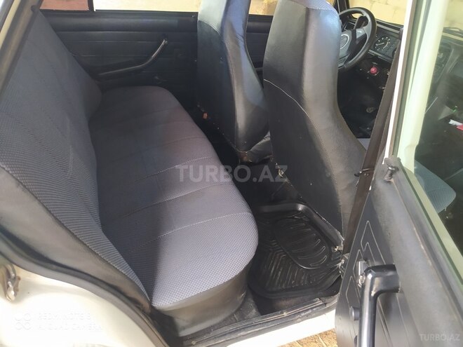 LADA (VAZ) 2107 2010, 52,000 km - 1.5 l - Saatlı