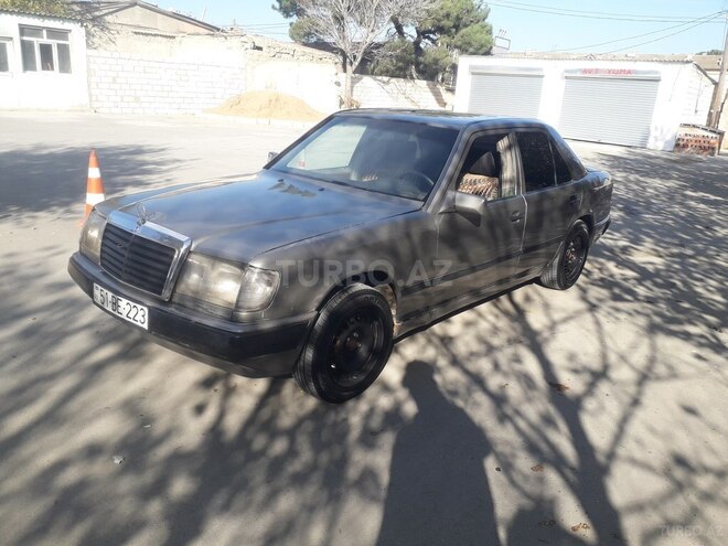 Mercedes E 200 1987, 456,235 km - 2.0 л - Sumqayıt