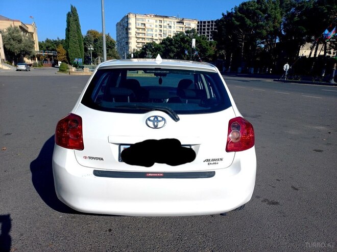 Toyota Auris 2007, 192,000 km - 1.4 л - Bakı