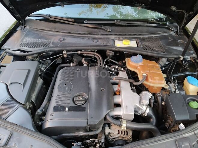 Volkswagen Passat 2004, 305,600 km - 1.8 l - Bakı
