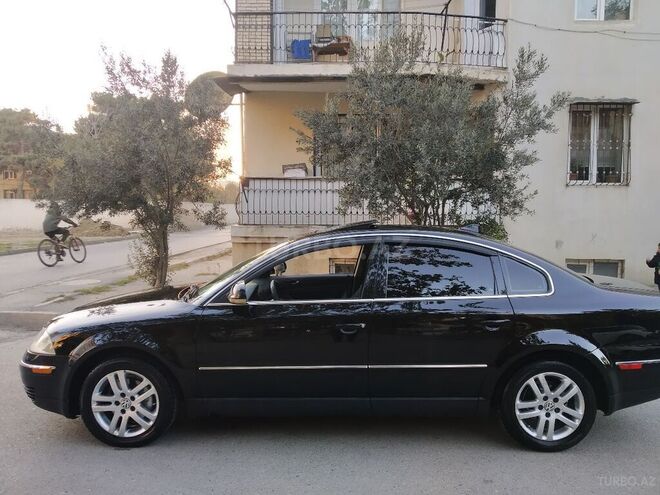 Volkswagen Passat 2004, 305,600 km - 1.8 l - Bakı