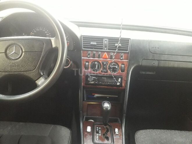 Mercedes C 180 1999, 240,000 km - 1.8 l - Bakı
