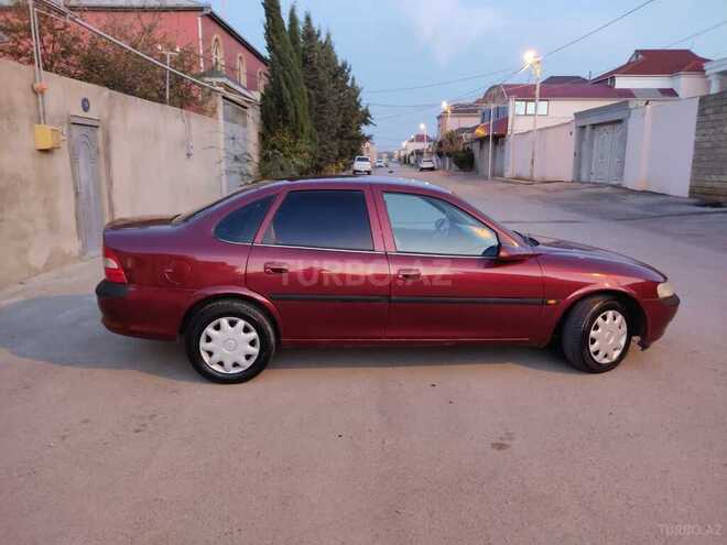 Opel Vectra 1997, 300,000 km - 1.6 l - Sumqayıt