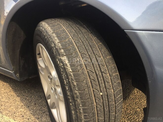 Mercedes E 240 2002, 280,000 km - 2.6 l - Bakı
