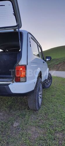 LADA (VAZ) Niva 2013, 169,355 km - 1.7 l - Yardımlı