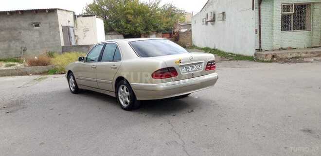 Mercedes E 240 2000, 352,000 km - 2.4 l - Bakı