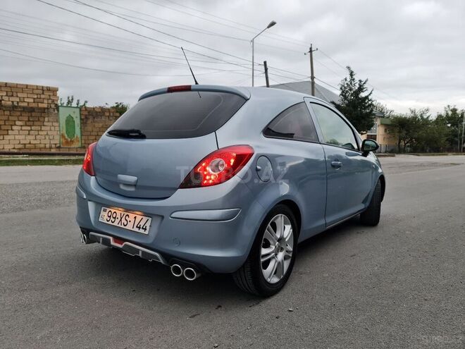 Opel Corsa 2008, 199,000 km - 1.4 л - Şəki