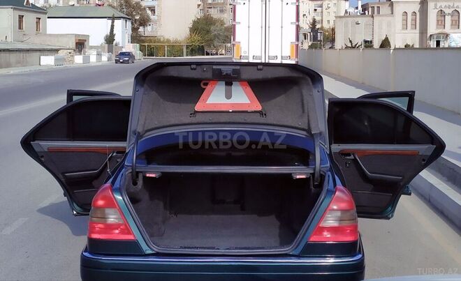 Mercedes C 220 1995, 430,000 km - 2.2 l - Sumqayıt