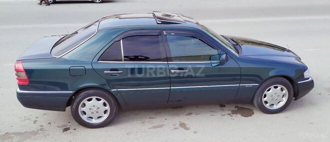 Mercedes C 220 1995, 430,000 km - 2.2 l - Sumqayıt