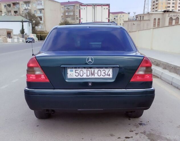 Mercedes C 220 1995, 430,000 km - 2.2 l - Sumqayıt