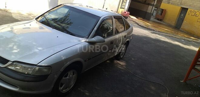 Opel Vectra 1996, 450,000 km - 1.6 l - Bakı