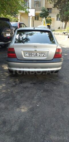 Opel Vectra 1996, 450,000 km - 1.6 l - Bakı