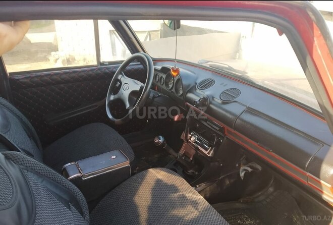 LADA (VAZ) 2106 1986, 30,000 km - 1.6 l - Neftçala