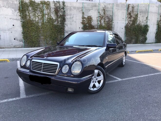 Mercedes E 230 1996, 314,000 km - 2.3 l - Bakı