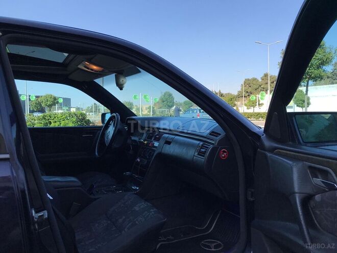 Mercedes E 230 1996, 314,000 km - 2.3 l - Bakı