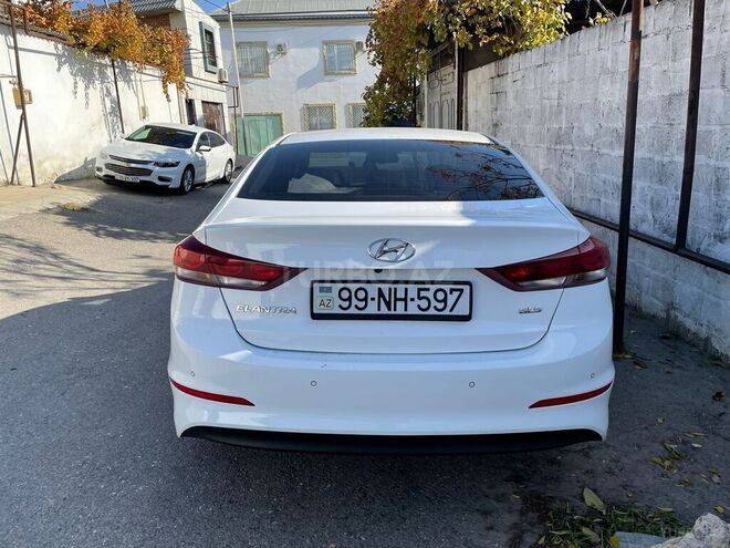 Hyundai Elantra 2017, 83,000 km - 2.0 l - Bakı