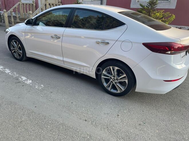 Hyundai Elantra 2017, 83,000 km - 2.0 l - Bakı