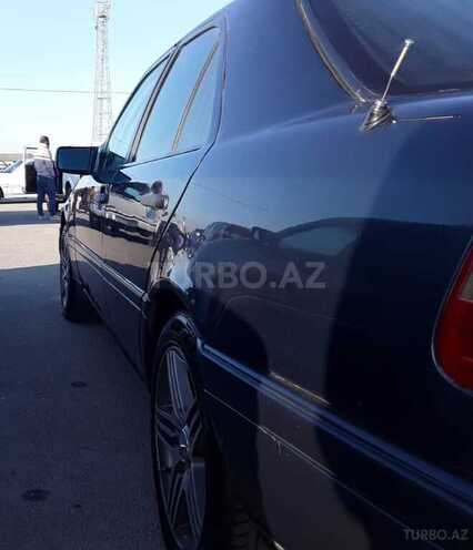 Mercedes C 220 1996, 299,842 km - 2.2 л - Mingəçevir