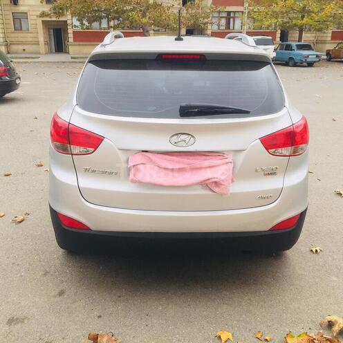 Hyundai ix35 2012, 169,890 km - 2.0 l - Naftalan