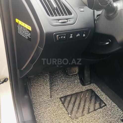 Hyundai ix35 2012, 169,890 km - 2.0 l - Naftalan