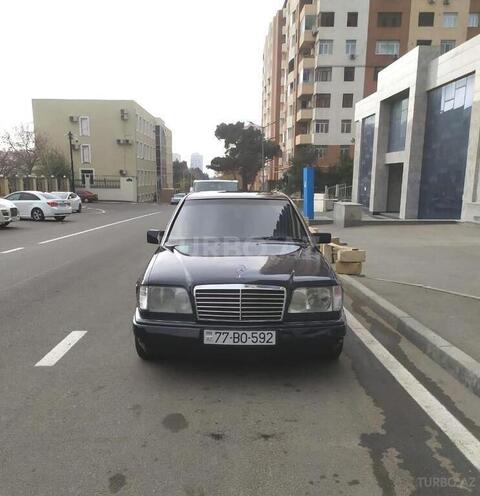 Mercedes E 220 1995, 500,000 km - 2.2 l - Bakı