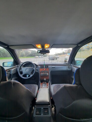 Mercedes E 230 1995, 326,800 km - 2.3 l - Bakı