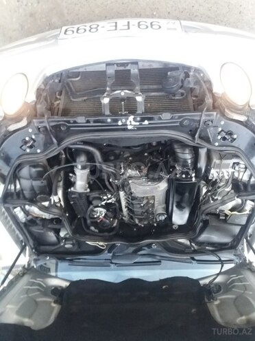 Mercedes E 220 2002, 512,000 km - 2.2 l - Beyləqan