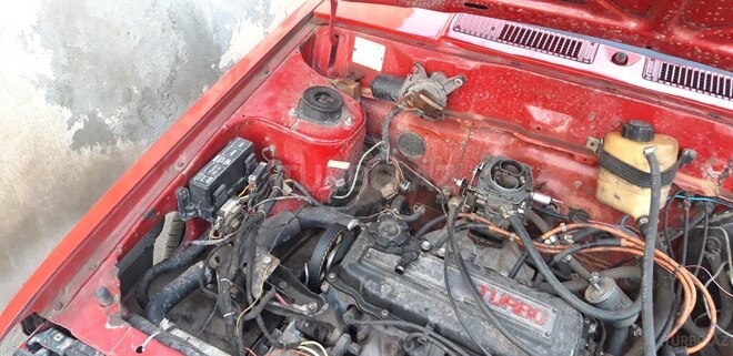 Nissan Bluebird 1988, 100,000 km - 2.0 л - Gəncə