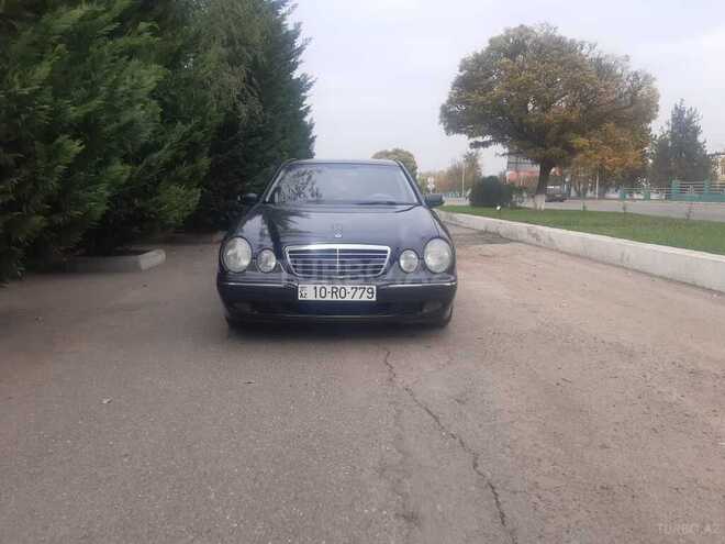 Mercedes E 240 2000, 131,000 km - 2.4 l - Ağstafa