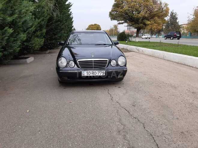 Mercedes E 240 2000, 131,000 km - 2.4 l - Ağstafa