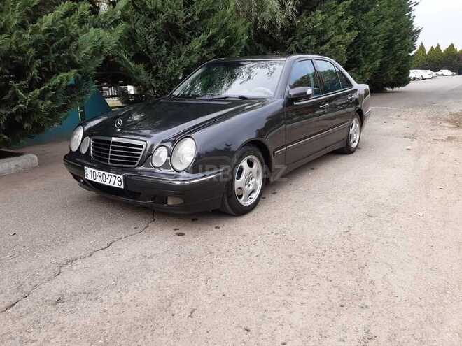 Mercedes E 240 2000, 131,000 km - 2.4 l - Ağstafa