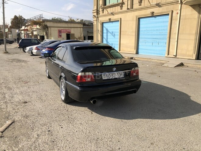 BMW 528 2000, 328,000 km - 2.8 l - Bakı