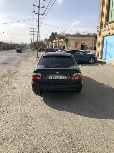 BMW 528 2000, 328,000 km - 2.8 l - Bakı