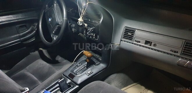 BMW 318 1993, 250,000 km - 1.8 л - Masallı