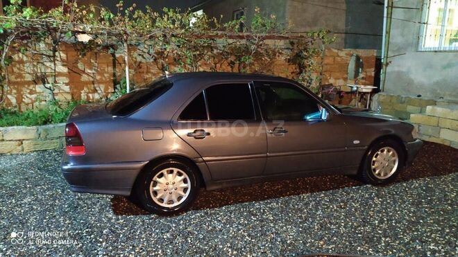 Mercedes C 240 1998, 300,000 km - 2.4 л - Sumqayıt