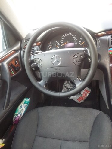 Mercedes E 240 2000, 280,000 km - 2.4 l - Bakı