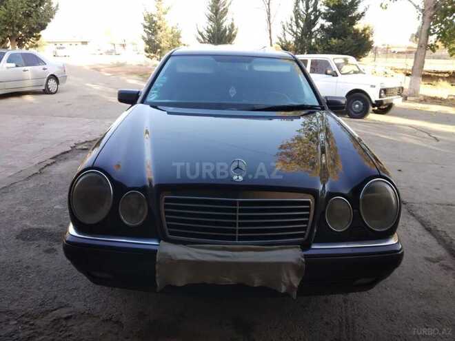 Mercedes E 240 1999, 185,637 km - 2.4 l - Şirvan