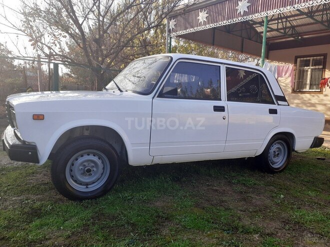 LADA (VAZ) 2107 2009, 152,000 km - 1.6 л - 