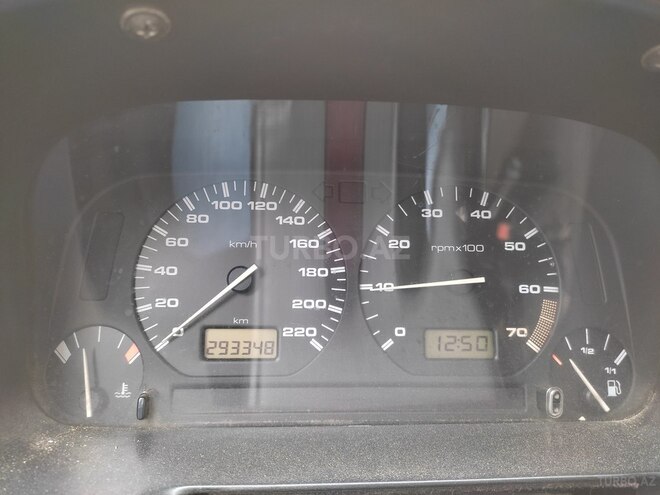 Volkswagen Polo 1995, 293,348 km - 1.6 l - Bakı